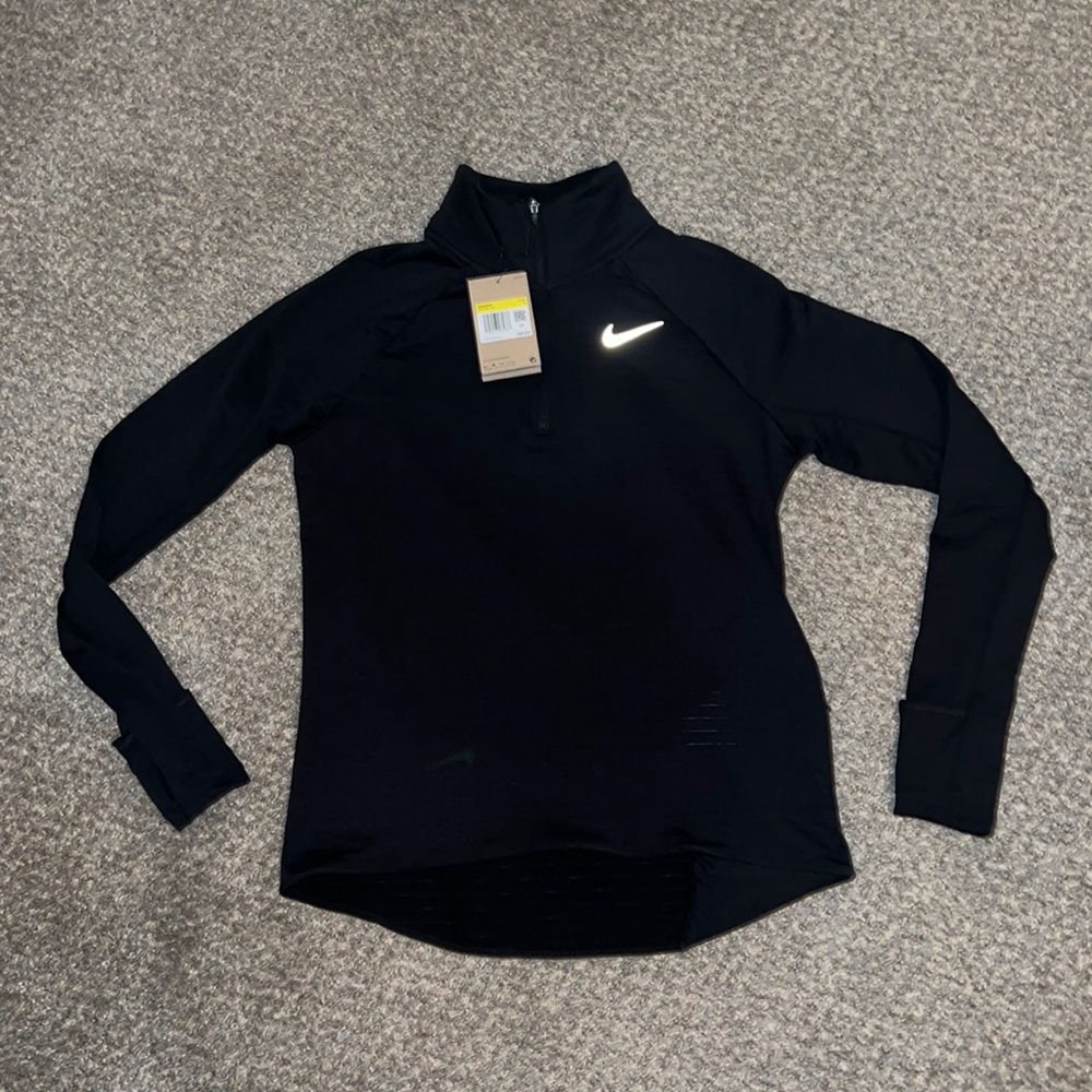Nike Therma -fit long sleeve top. Small